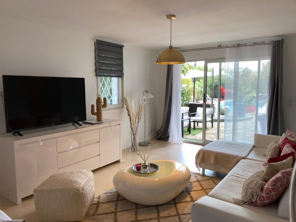 Apartment W
