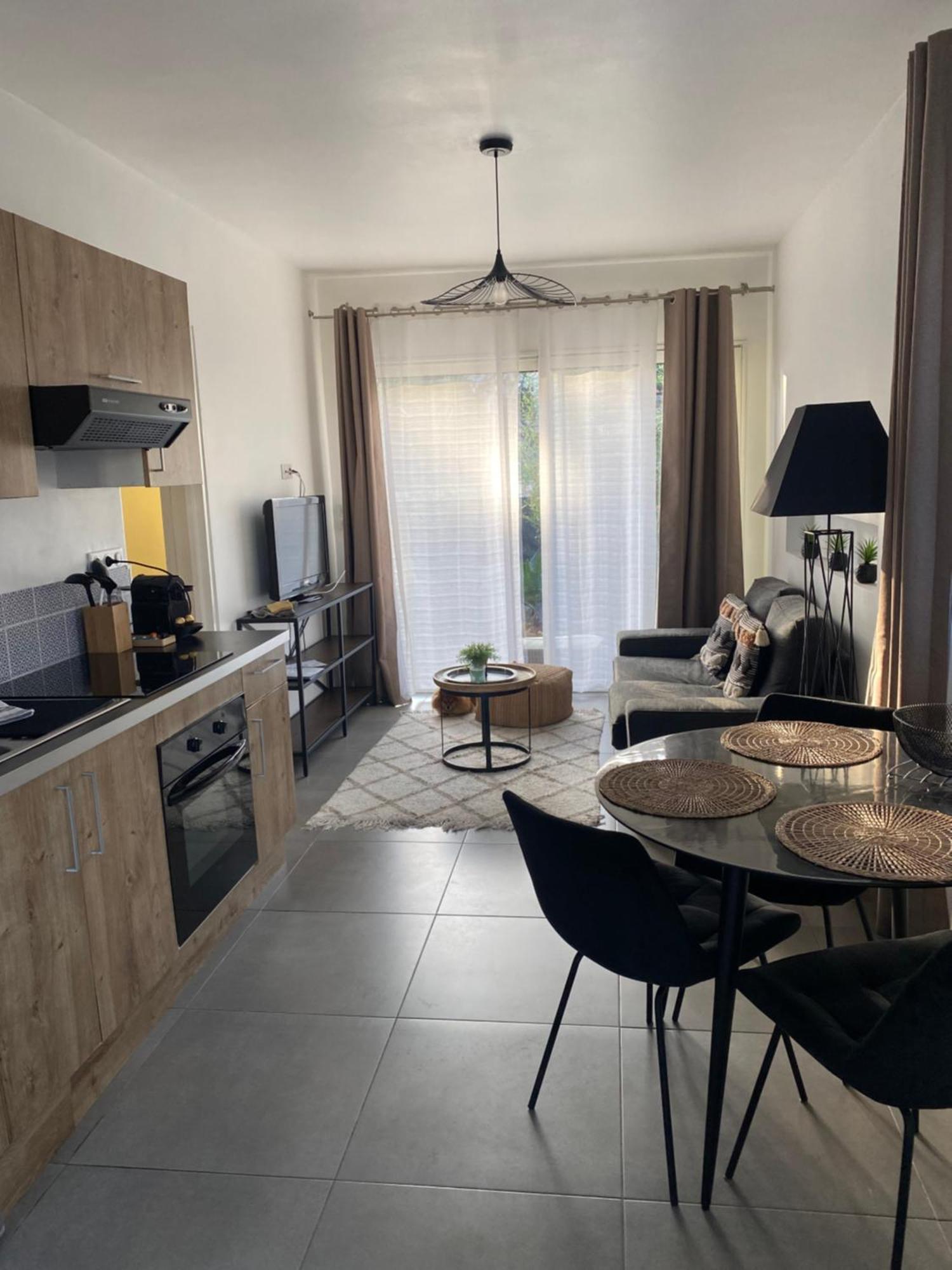 Apartment W